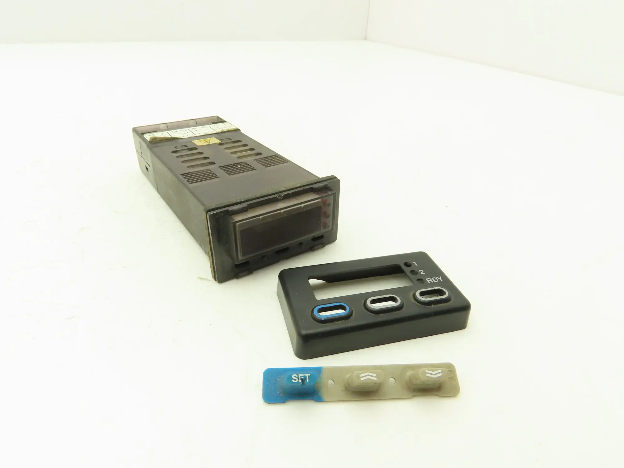 Watlow 935A-1CD1-AA0R Temperature Controller 24V 8VA Broken Cover