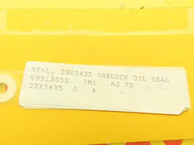 Garlock Klozure 23 3435 2- Split Oil Seals 6.50 in Shaft, 8.0 in OD, 0.750 in W