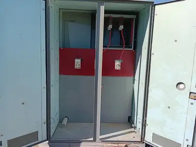 13.8kV 1200 Amp Nema 3 Cabinet with buss bar
