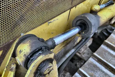 Used 2001 CATERPILLAR D5C Bulldozers Pennsylvania US | Proxy Equipment #1377711
