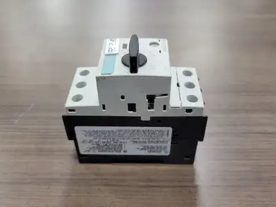 USED SIEMENS 3RV1021-4AA10