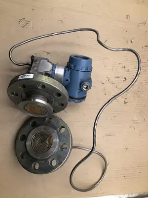 Rosemount 3051L SMART Liquid Level Transmitter 2AG0ND31AAS1M5 740PSI 10.5-55VDC