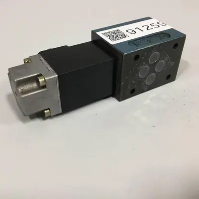 USED BOSCH 0 810 090 215