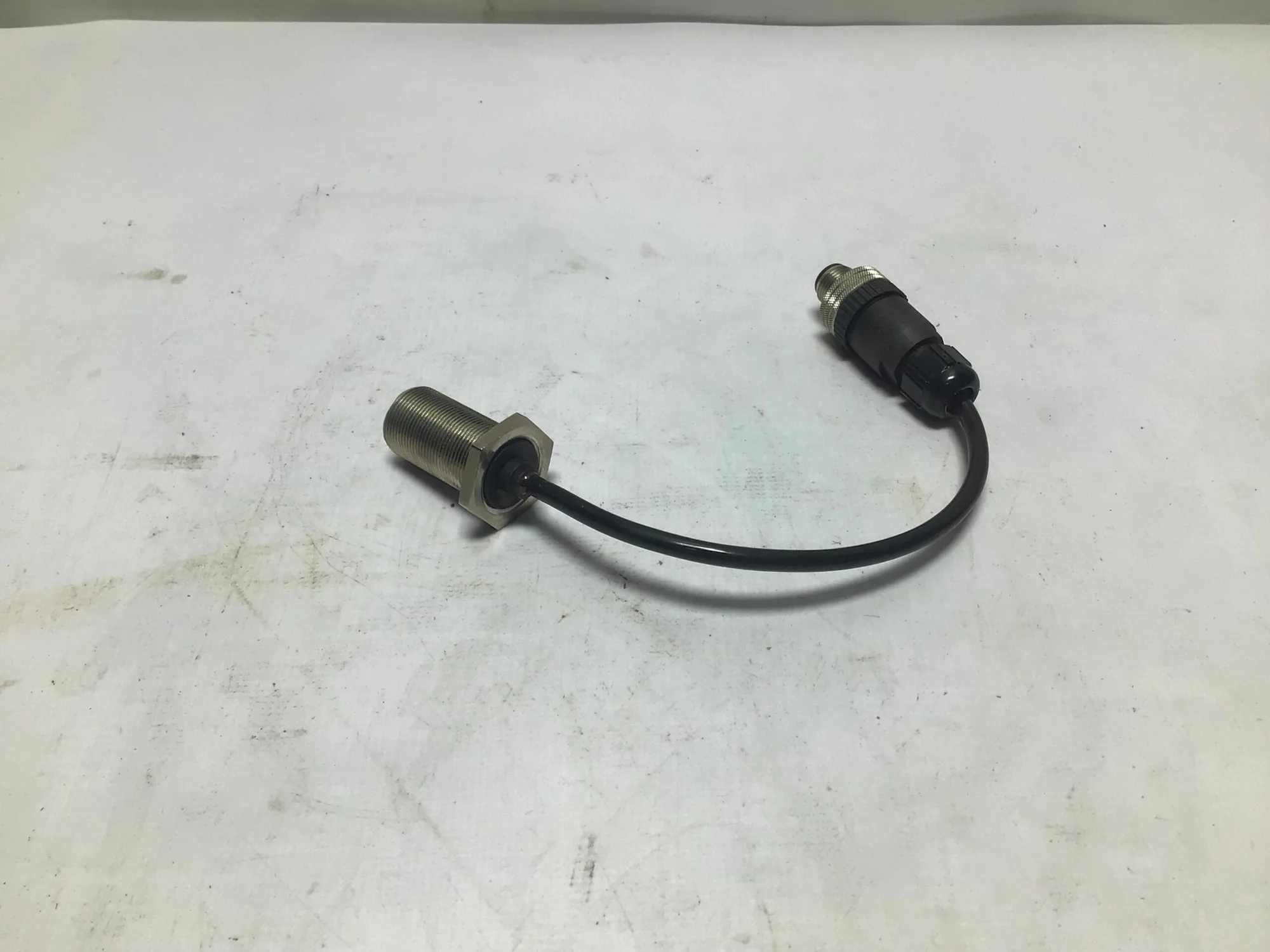Siemens 3RG4013-0GB33 SIMATIC INDUCTIVE PROXIMITY SENSOR  NO 0.2-A sn1=5mm