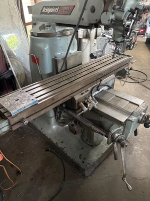 Used 1980 BRIDGEPORT SERIES II SPECIAL Vertical Mills Illinois US | Aucto #1326848