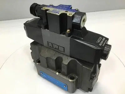 USED TOKIMEC VICKERS DG3V-7-3C-E-T-10-JA8-SM15-7