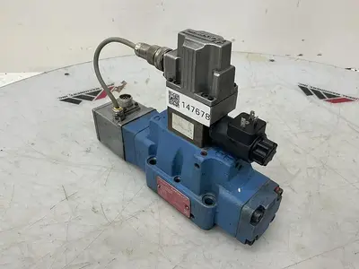 USED MOOG D061-8311