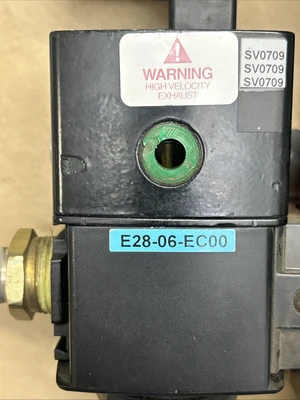 USED Wilkerson E28-06-EC00,B28-06-FK00