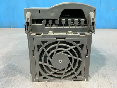 Used SIEMENS 6SE64202UDD222BA1 Variable Speed Drives Ohio US | HGR 24 #1545325