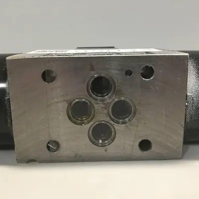 USED TOKIMEC DG4V-3-6C-M-P7-H-7-52