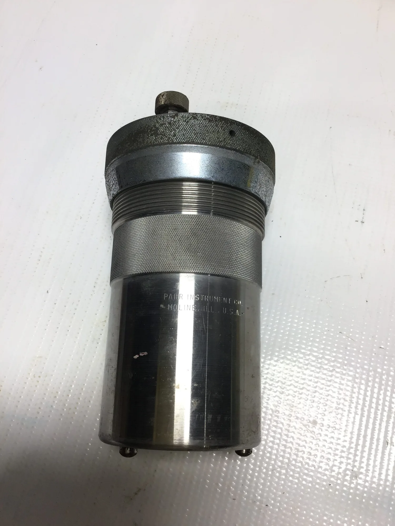 Parr Instruments 101A-9777-020-110475 Calorimeter Oxygen Combustion Vessel