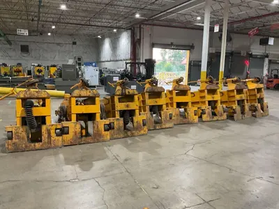 (4) 20 TON (160,000 LBS TOTAL) RAILWAY / NEUERO HEAVY DUTY MOBILE VERTICAL LIFT JACKS: YOBRO #23870