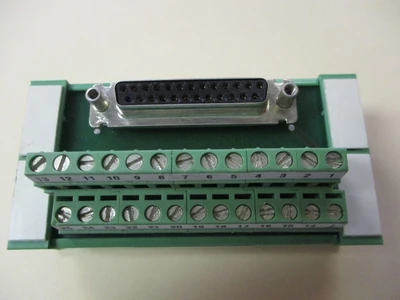 USED Phoenix Contact UM45-D25SUB/B