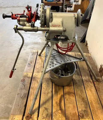 USED RIDGID 300