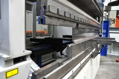USED TRUMPF TRUMABEND 230 TON X 3050 MM CNC