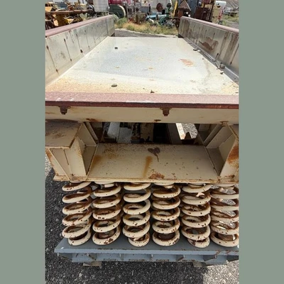 Used CARRIER _UNKNOWN_ Vibratory Feeders Nebraska US | Savona Equipment LTD #1393603