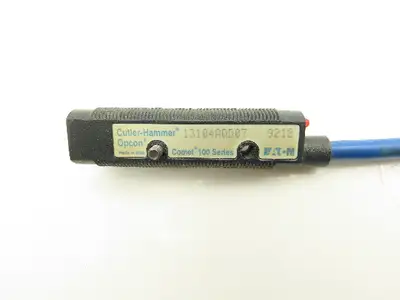 Cutler-Hammer 13104AQD07 Reflective Photoelectric Sensor 50mm