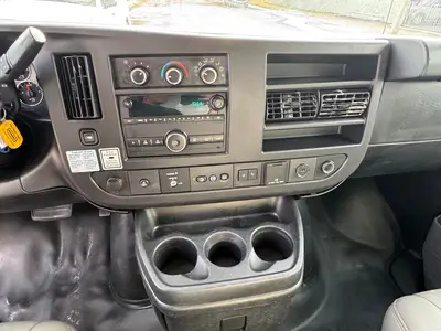 Used 2019 GMC SAVANA CUTAWAY Box trucks Florida US | Truck and Van Outlet #1509156