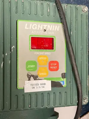 USED LIGHTNIN EV5P33M