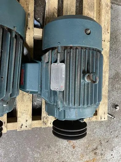 Used RELIANCE ELECTRIC RELIANCE ELECTRIC L215T, P21G3393C 10HP 3PH Misc Electrical & Power Parts | ND Industrial Surplus #1215233