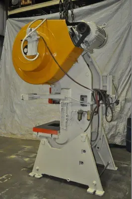 USED SOUTH BEND JOHNSON 60FW-AC