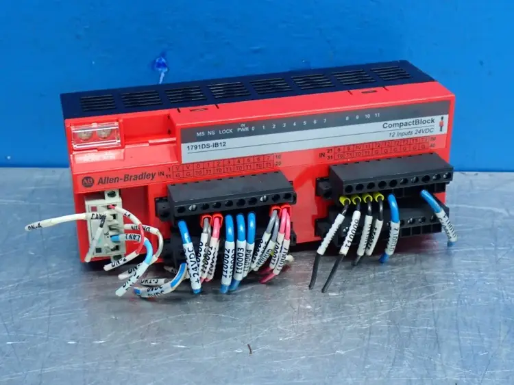 Used ALLEN BRADLEY 1791DSIB12 Input / Output Modules | HGR 24 #733363