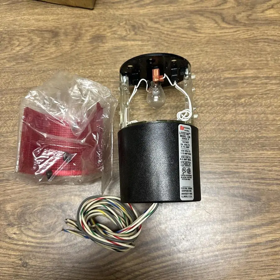 New | in-Stock FEDERAL SIGNAL LSL-024R Misc Electrical & Power Parts Ohio US | Surplus Asset Holdings #1244014
