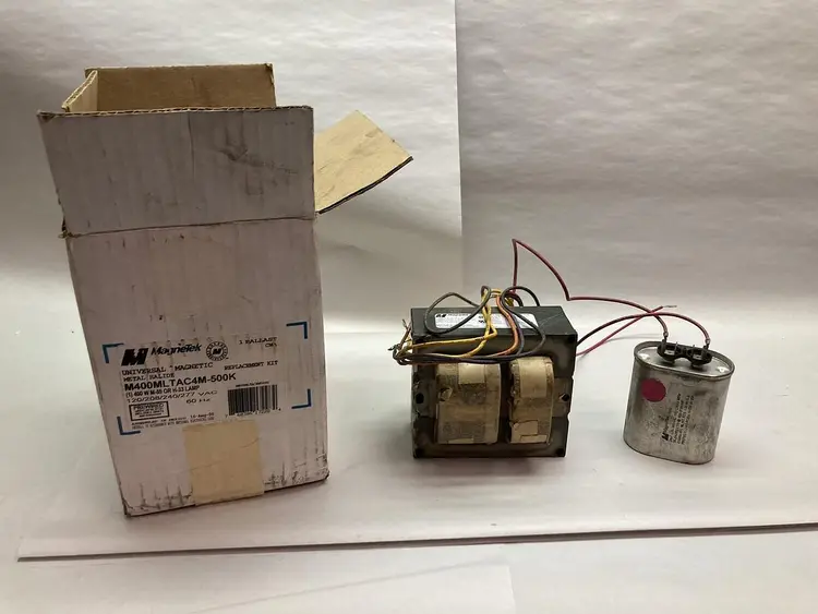 Used MAGNETEK S400MLTAC4M-500K Light Source Equipment Ohio US | Surplus Asset Holdings #1246249