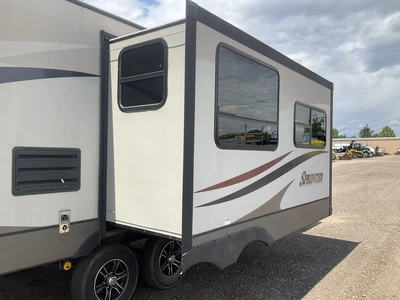 USED 2016 KEYSTONE SPRINTER SERIES M-299