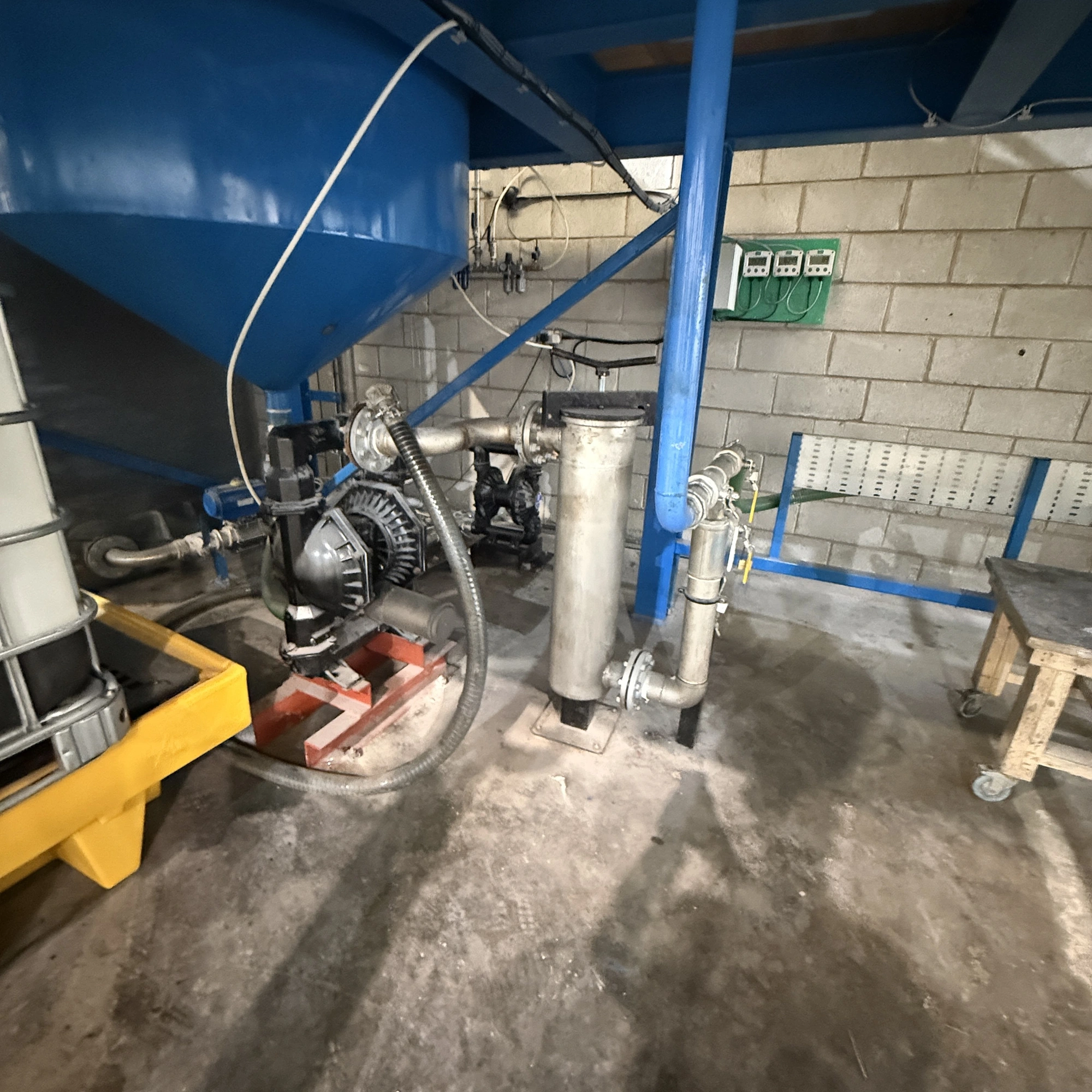 ARO Double diaphragm pump 2" Dia  basket filter