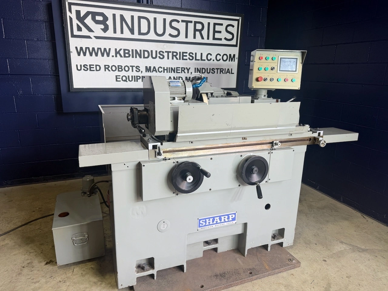 Used SHARP OD820A Universal Cylindrical Grinders Michigan US | K.B. Industries LLC #1361965