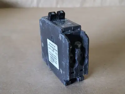 Used EATON CUTLER-HAMMER DNPL1515 Switchgears British Columbia CA | Lenmark #238910