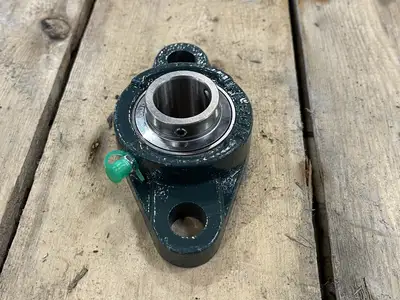 Flange Pillow Block Mounted Bearing 0.98" Bore, FL205