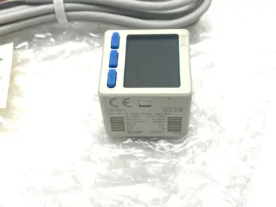 USED SMC DIGITAL PRESSURE SWITCH W/ I/O-LINK