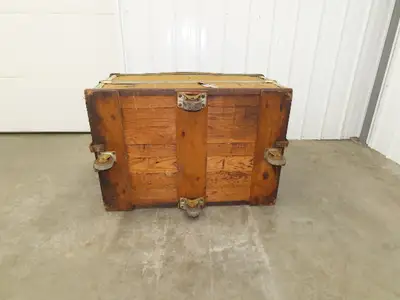 Used INSULFAB PLASTICS _UNKNOWN_ Bins Indiana US | Arrow Industrial #1368090