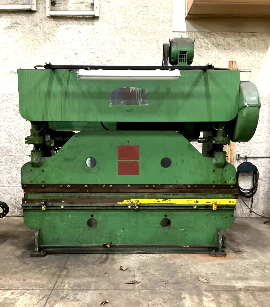Used BRONX 1716 Press Brakes | Equipment Recovery Corp. #1330947