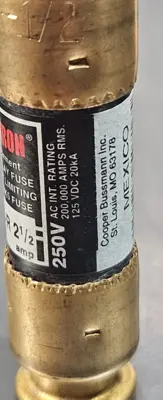 Fusetron FRN-R 21/2 Black Fuse Loc4C4