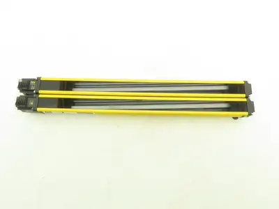 Allen Bradley 440L-P4J0480YD Light Curtain Guardmaster Receiver/Transmitter Set
