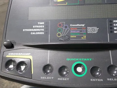 USED PRECOR EFX524