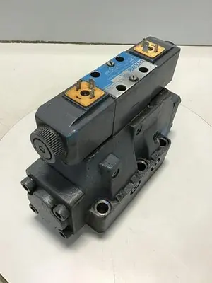 USED VICKERS DG4V-3-6C-M-U-HL7-60-B13