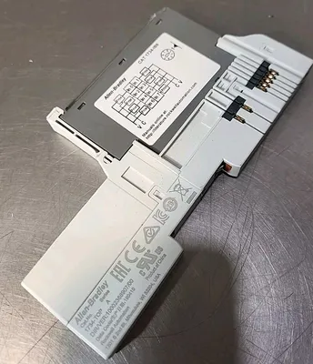 Allen Bradley 1734-IB8/A w/ 1734-TOP/A Input Module Loc3C31