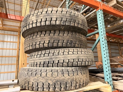 Used (8) WHEELED EXCAVATOR TIRES 10.00 R20 Wheels & Tires Michigan US | Miedema Asset Management Group #1320794