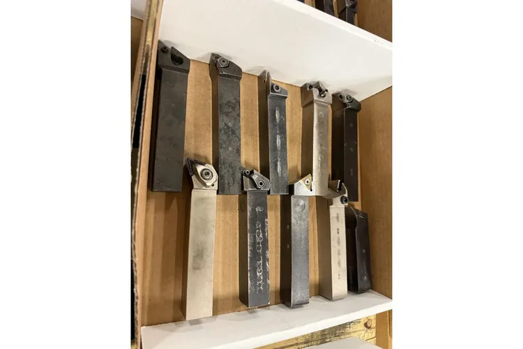 Used _UNKNOWN_ _UNKNOWN_ Tool Holders Utah US | KD Auctions #1549306