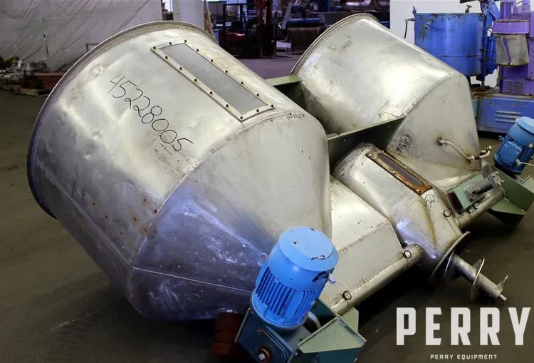 _UNKNOWN_ 2 Hopper Feeders Extrusion Acc Feeder | Perry Equipment