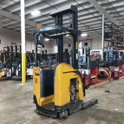 USED 2019 YALE NR040