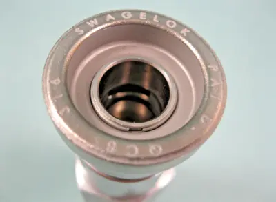 Swagelok Quick Connect Stainless Steel 1/2" FNPT L13