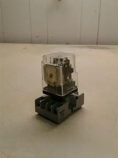 Used TYCO ELECTRONICS Misc Electrical & Power Parts | ND Industrial Surplus #1222852