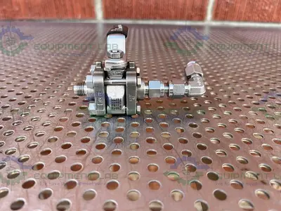 USED SWAGELOK SS-62TS4 STAINLESS STEEL BALL VALVE 1/4" THREADED FITTING, 2200 PSIG