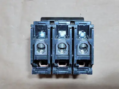 USED SIEMENS Q360