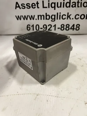 Allen-Bradley 22-XCOMM-DC-BASE Ser A Communication DSI Power Base 24VDC